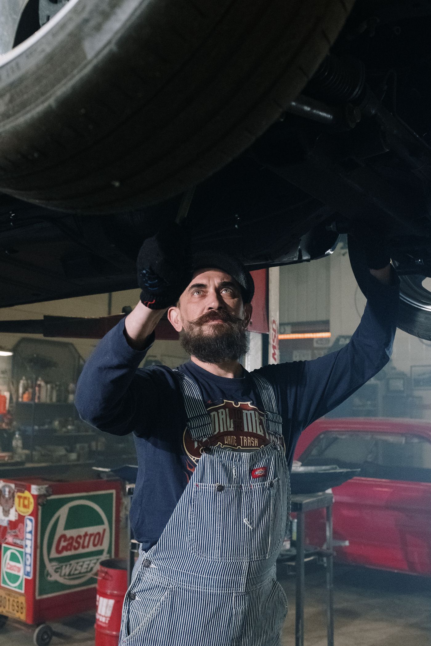 Professional vehicle sourcing research
